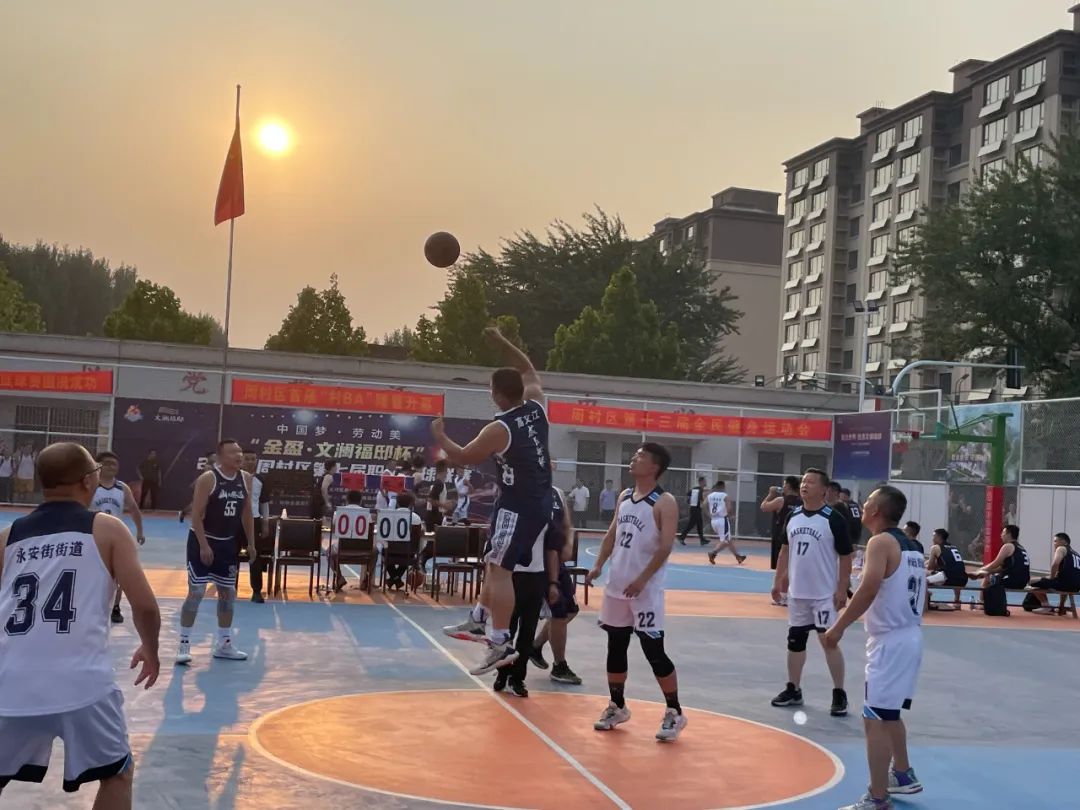 hy3380cc海洋之神集团篮球队在全区职工篮球赛中荣获三等奖